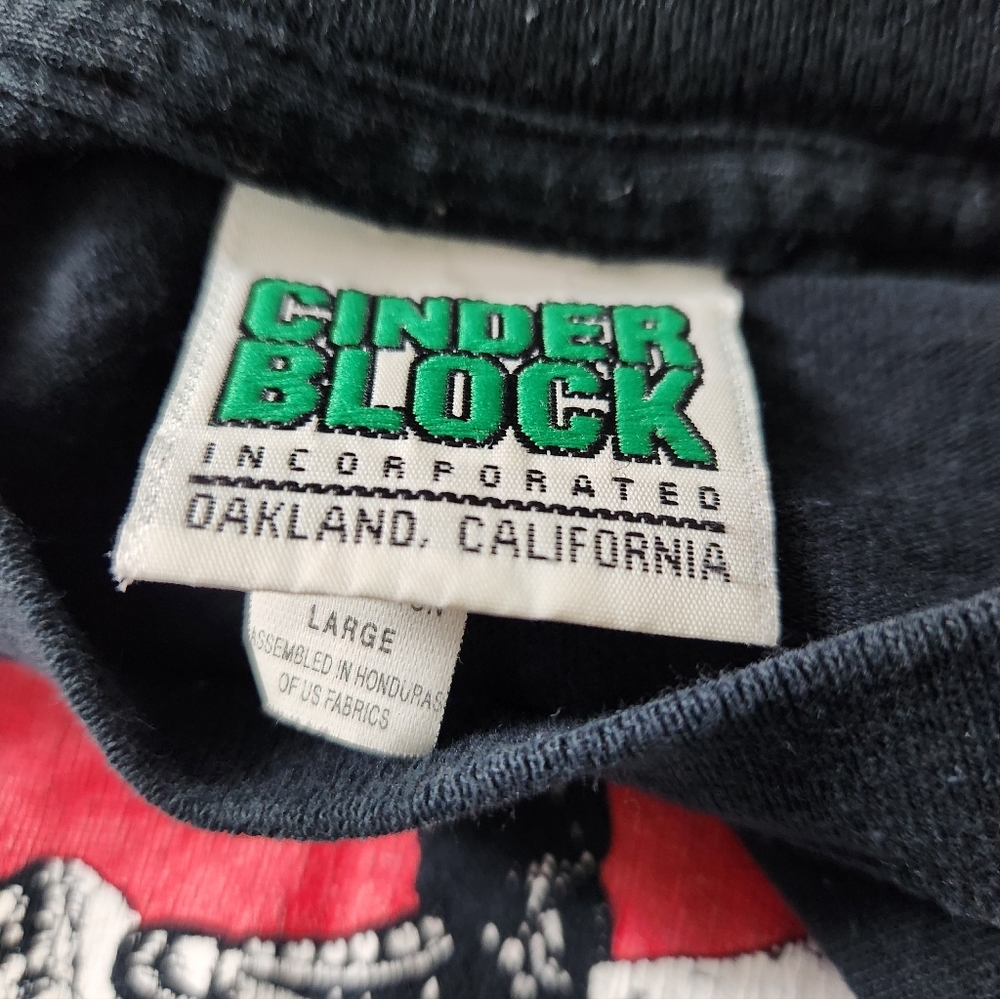 Green Day Shirt - Picture 10 of 11